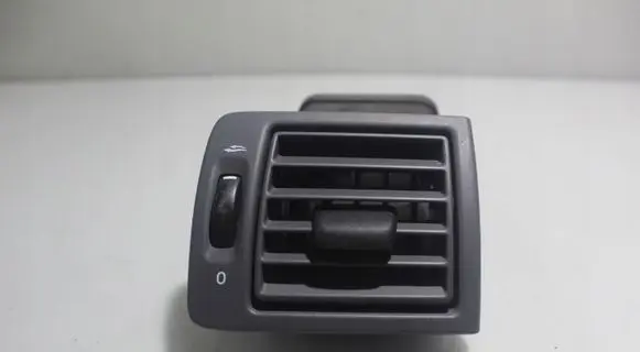 Volvo V50 Dashboard side air vent grill/cover trim