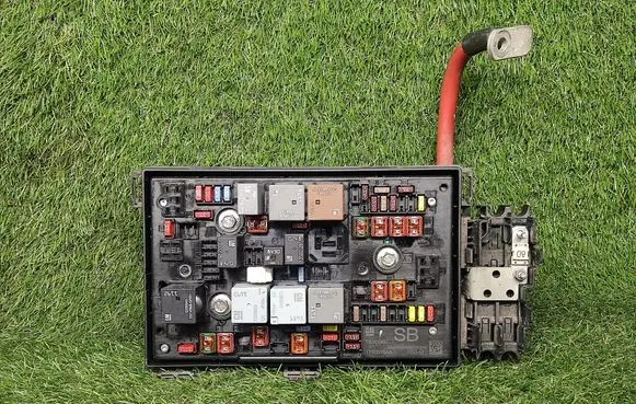 Opel Astra J Power management control unit 13343980 13343980SB
