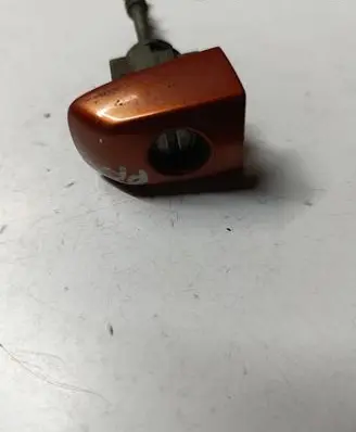 Suzuki SX4 Front door lock (next to the handle) 
