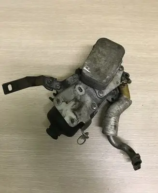 Peugeot 3008 I Oil filter mounting bracket