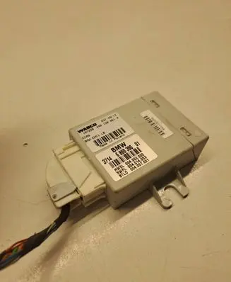 BMW 5 F10 F11 Air suspension control unit module (rear) 6860386 4461500610 004002000