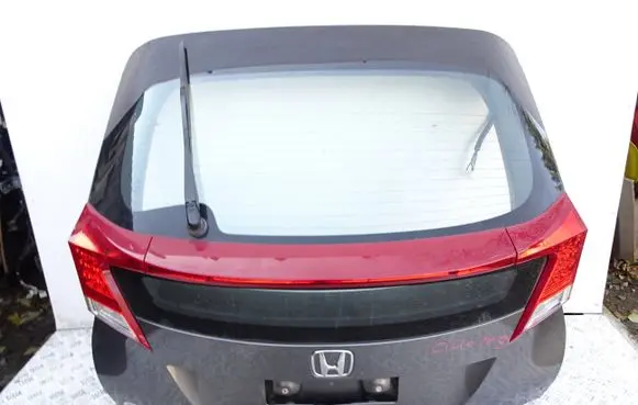 Honda Civic IX Truck tailgate qvvd