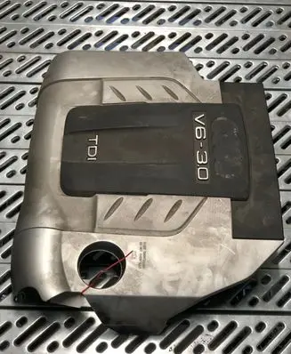Audi Q7 4L Engine cover (trim) 4L0103925 PA6G10M20