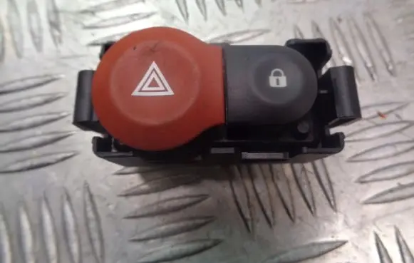 Renault Modus Hazard light switch 8200214896