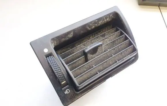 Ford Mondeo Mk III Dash center air vent grill d1b1a