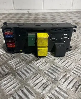 Mercedes-Benz E W210 SAM control unit 0225455332