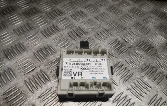 Mercedes-Benz E W213 Door control unit/module 2139005613 A2139005613