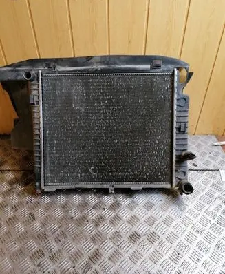 Mercedes-Benz E W210 Coolant radiator 01008950500J