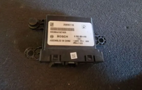 Chevrolet Malibu Parking PDC control unit/module 20895116