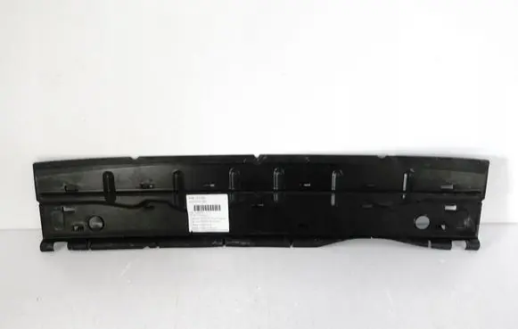 Lamborghini Urus Intercooler air channel guide 4ML121286