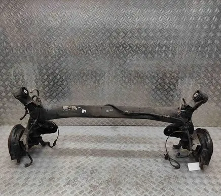 Nissan Qashqai Rear axle beam 555014EA0A