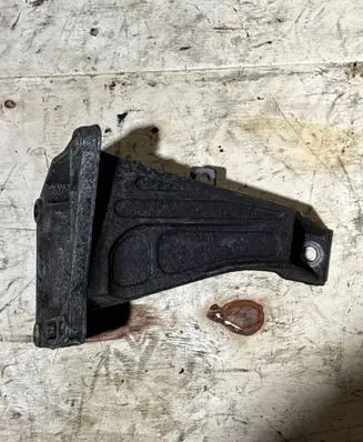 BMW 3 E46 Engine mounting bracket 6754185 22116754185