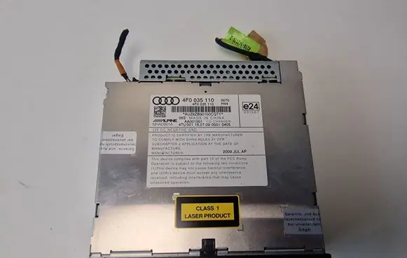 Audi A6 S6 C6 4F CD/DVD changer 4F0035110