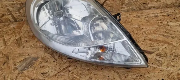 Opel Vivaro Headlight/headlamp LPR009