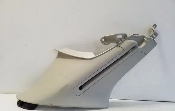 Volvo XC60 (D)pillar trim (top) 31425703