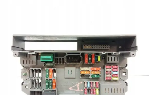 BMW X6 E71 Fuse box set 6976384