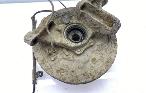 Subaru Forester SF Rear wheel hub spindle/knuckle 27540FC010