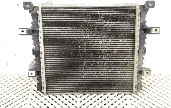 Audi Q7 4L Coolant radiator 7L8121212