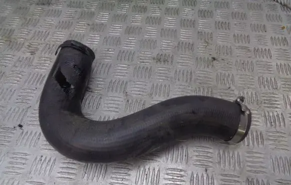 Citroen C5 Turbo air intake inlet pipe/hose