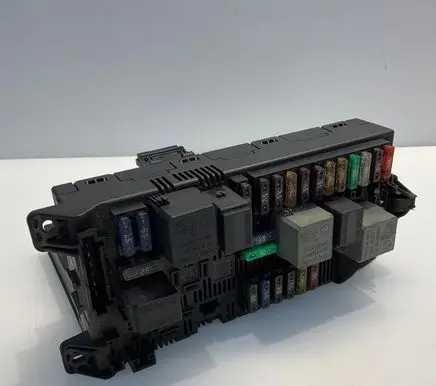 Mercedes-Benz E W211 Fuse module 0035455901 A0035455901