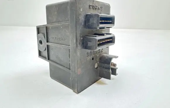 Fiat Multipla Glow plug pre-heat relay 0281003018