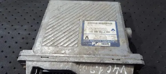 Volvo S40, V40 Engine control unit/module 7700868321