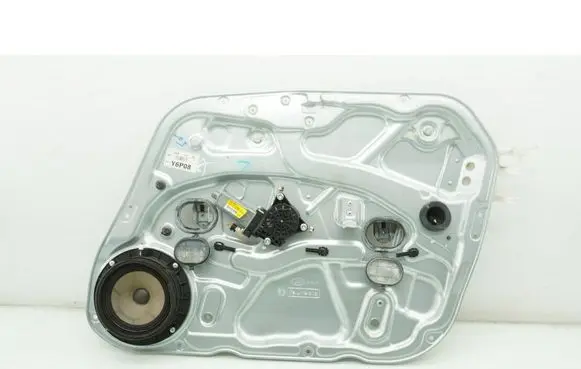 Hyundai i30 Front door window regulator with motor 8248020140