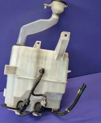 Toyota Prius (XW20) Windshield washer fluid reservoir/tank 060851317