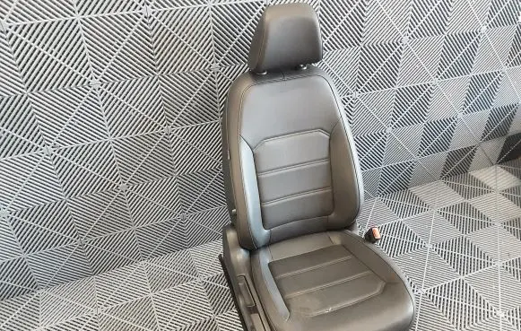 Front passenger seat