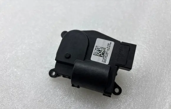 Tesla Model X Air flap motor/actuator 150062700A