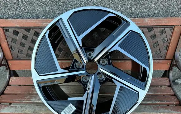 Audi E-tron GT R20 alloy rim 