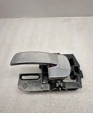 Nissan Qashqai Front door interior handle 80670JD00E