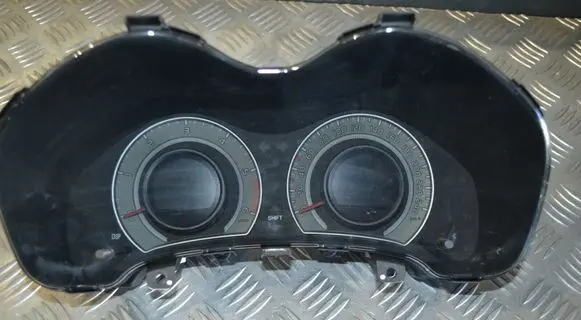 Toyota Auris 150 Speedometer (instrument cluster) 838000Z290