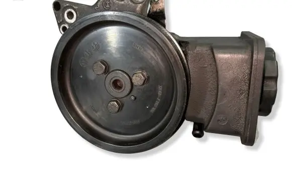 BMW X5 E53 Power steering pump 7787106
