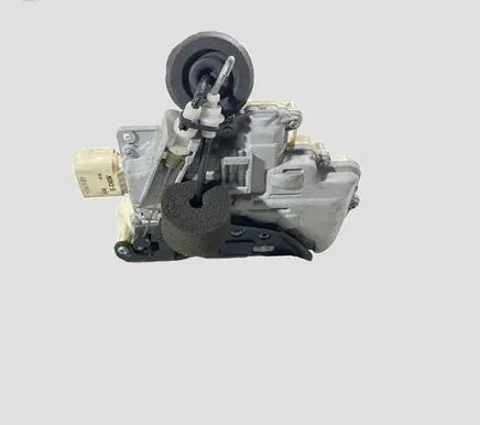 Audi A6 S6 C6 4F Front door lock 4F2837016B