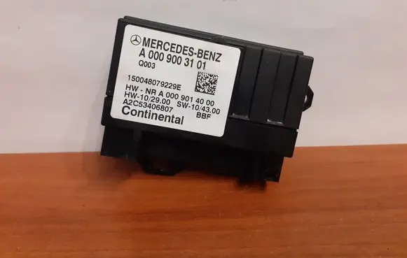 Mercedes-Benz Sprinter W906 Fuel injection pump control unit/module A0009003101 10024
