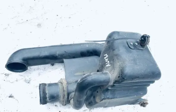 Intake resonator