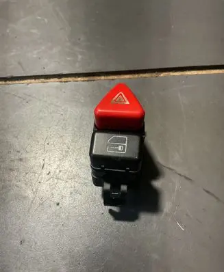 Mercedes-Benz A W168 Hazard light switch A1688201210 33019001