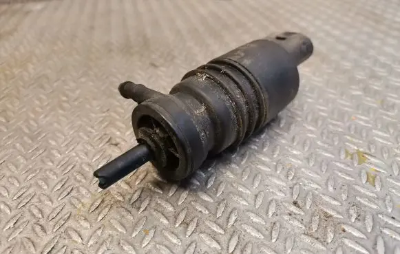 Windscreen/windshield washer pump