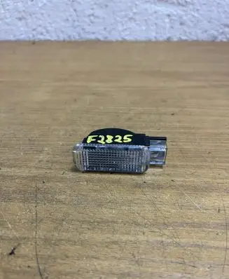 Volkswagen PASSAT B7 USA Number plate light 3B0947415B F2825