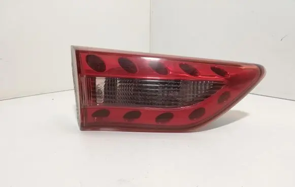 Infiniti FX Tailgate rear/tail lights I090037