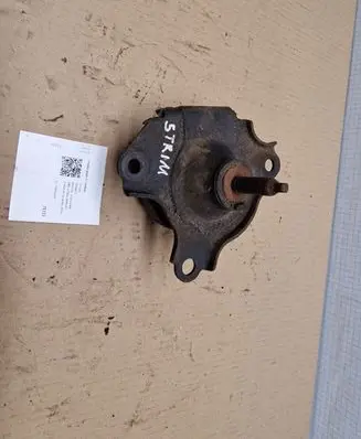 Honda Stream Engine mount bracket