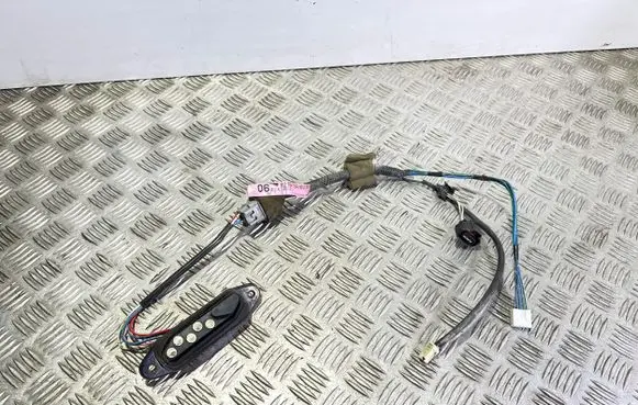 Toyota Previa (XR30, XR40) II Sliding door sensor 8215428060H 0640P1N
