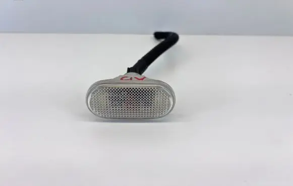 Nissan Qashqai Front fender indicator light 26160AX00A