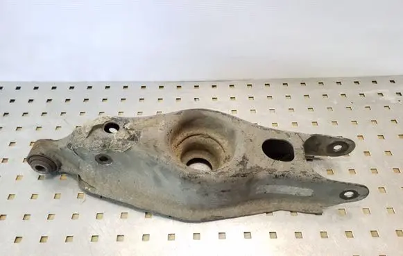 Chrysler 300 - 300C Rear control arm