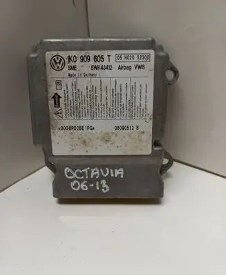Skoda Octavia Mk2 (1Z) Airbag control unit/module 1K0909605T