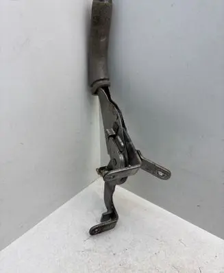 KIA Sorento Hand brake release handle 