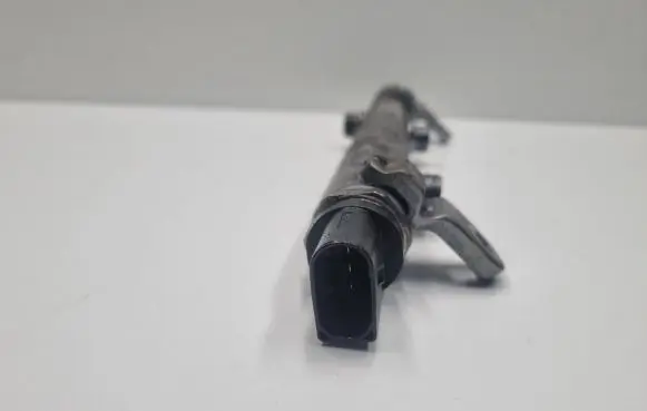 Mercedes-Benz S W222 Fuel main line pipe A6420703095 6420703095 1433700427