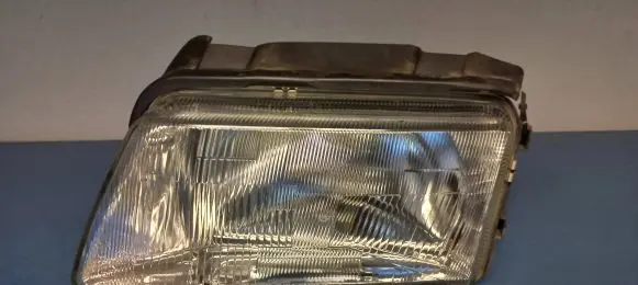 Audi A4 S4 B5 8D Headlight/headlamp 205110