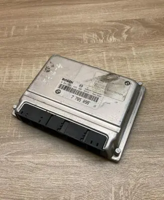 BMW 3 E46 Engine control unit/module ECU 7785098 0281001445